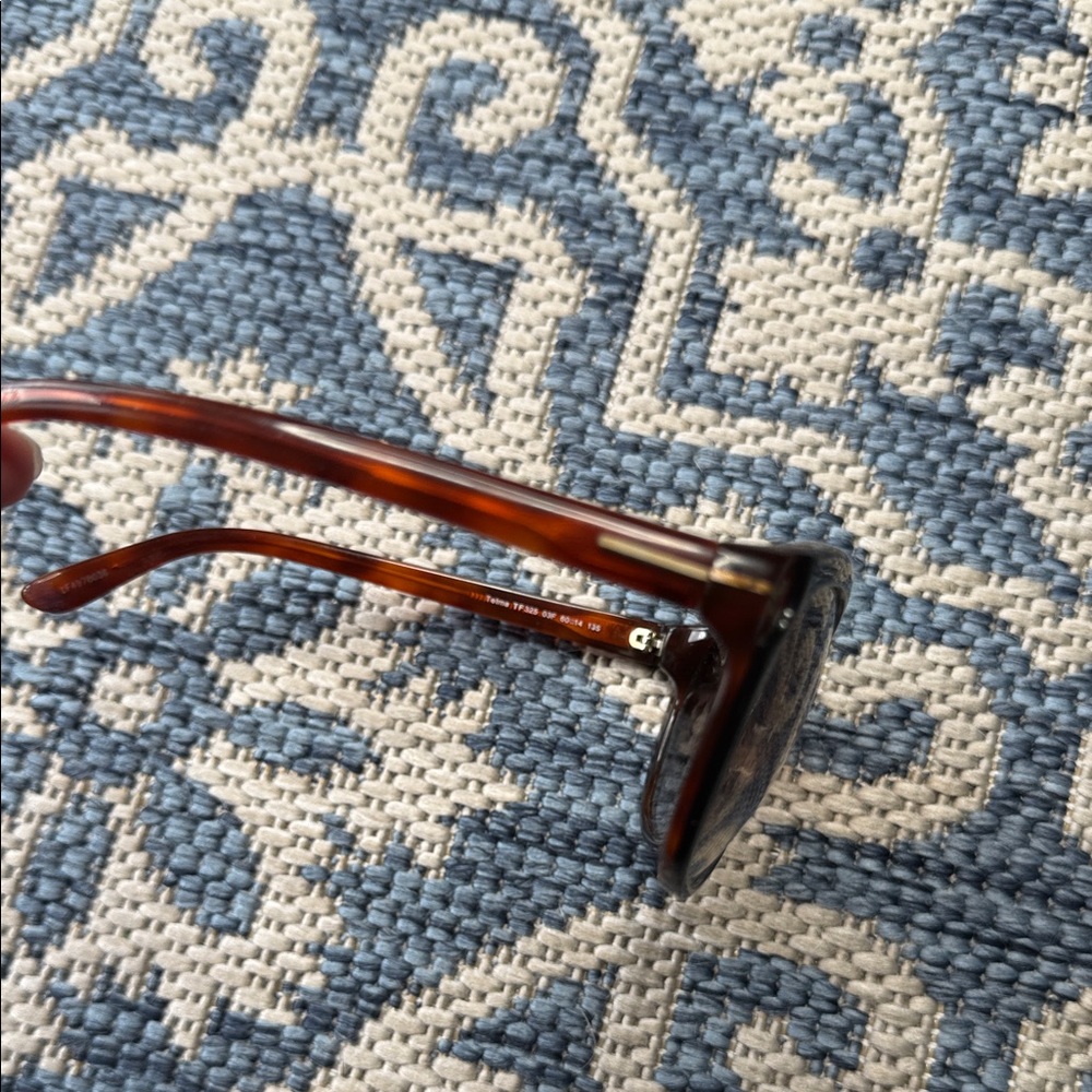 Tom Ford Women's Black and Brown Sunglasses - Picture 6 of 9